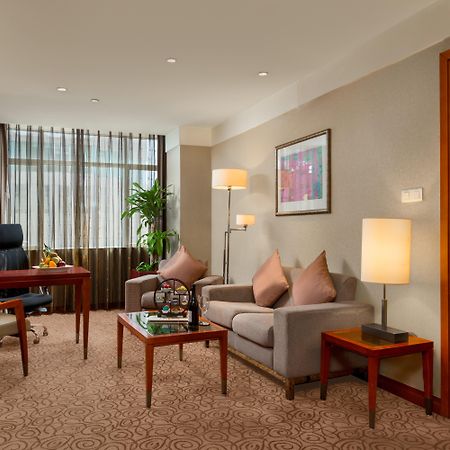 Dekin Hotel Chongqing Jiefangbei Exterior photo