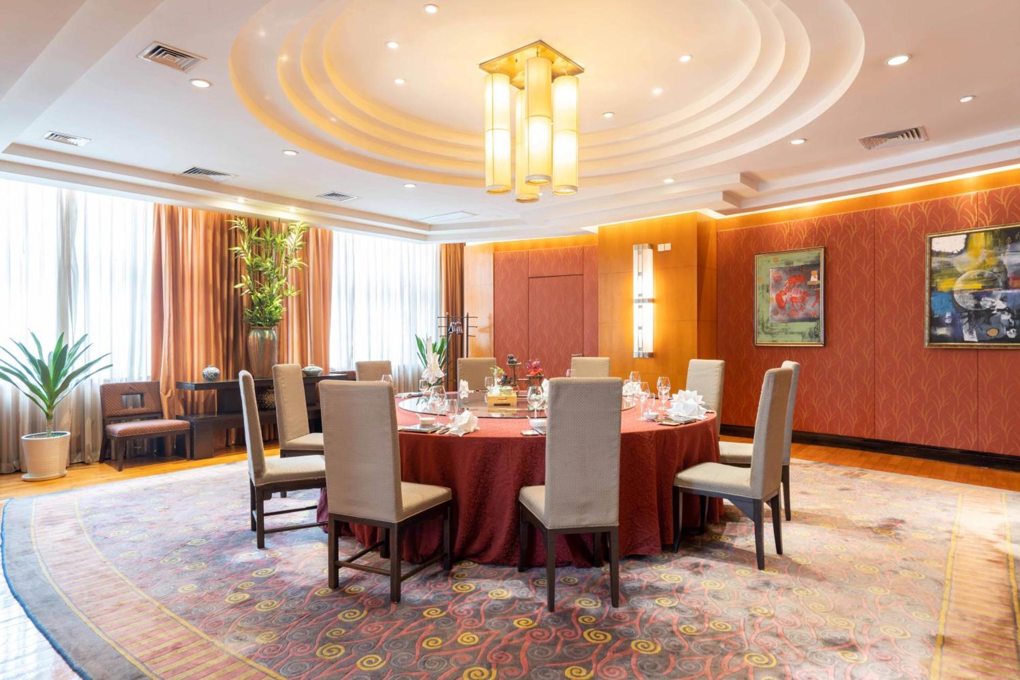 Dekin Hotel Chongqing Jiefangbei Exterior photo