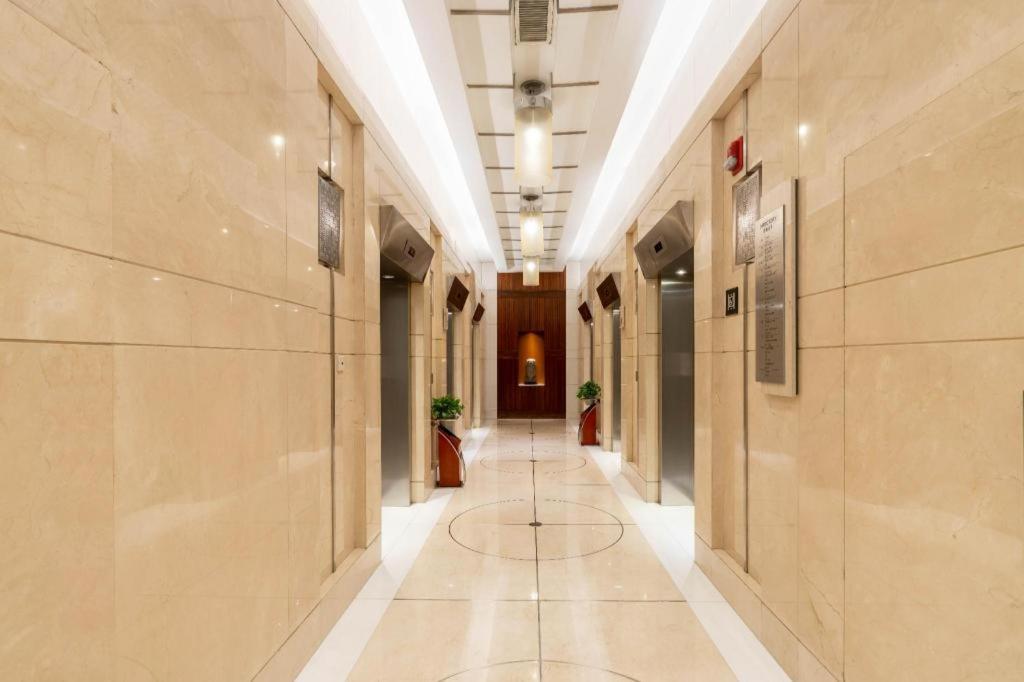 Dekin Hotel Chongqing Jiefangbei Exterior photo